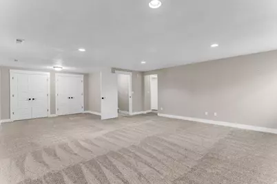 2063 E 1200 N, Layton, UT 84040 - Photo 33