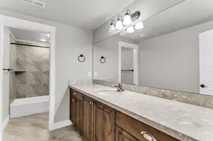 2063 E 1200 N, Layton, UT 84040 - Photo 31