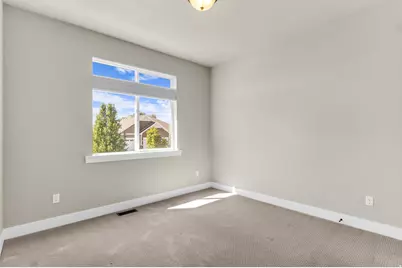 2063 E 1200 N, Layton, UT 84040 - Photo 21