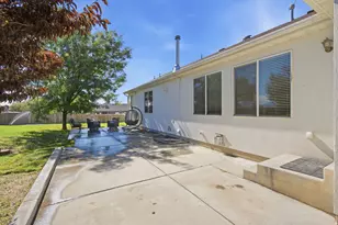 9290 N Horizon Dr, Eagle Mountain, UT 84005 - Photo 69