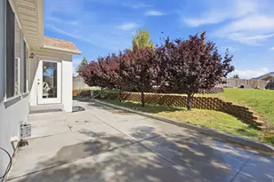 9290 N Horizon Dr, Eagle Mountain, UT 84005 - Photo 61