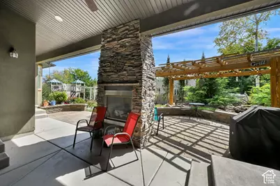 2579 W Farmview Ln, South Jordan, UT 84095 - Photo 5
