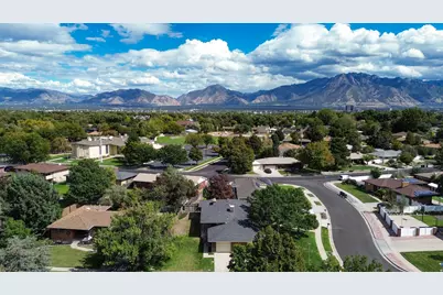 1390 W Marinwood Ave S, Taylorsville, UT 84123 - Photo 49