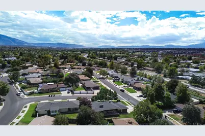 1390 W Marinwood Ave S, Taylorsville, UT 84123 - Photo 53