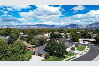 1390 W Marinwood Ave S, Taylorsville, UT 84123 - Photo 45