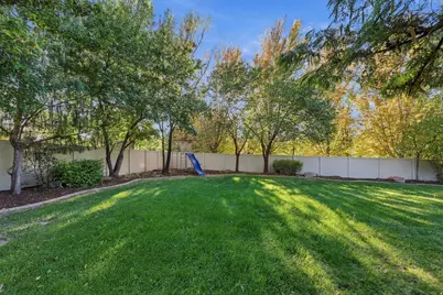 1724 E Ellerbeck Ln, Draper, UT 84020 - Photo 57