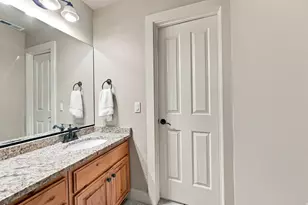 1724 E Ellerbeck Ln, Draper, UT 84020 - Photo 41