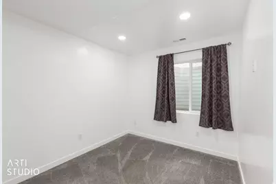 2717 N Nicholes Ave E, Layton, UT 84040 - Photo 31