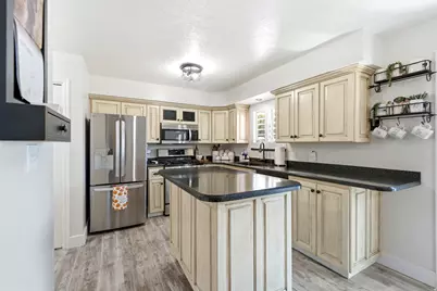 428 N 1180 E #4, Pleasant Grove, UT 84062 - Photo 15