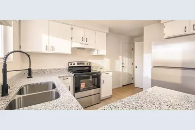 5363 S Ridgecrest Dr W, Taylorsville, UT 84129 - Photo 7