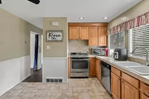 4328 S 225 E, Washington Terrace, UT 84405 - Photo 11