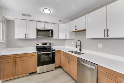 2194 N 220 E, Provo, UT 84604 - Photo 7