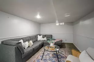 2209 S Broadmoor St, Salt Lake City, UT 84109 - Photo 15