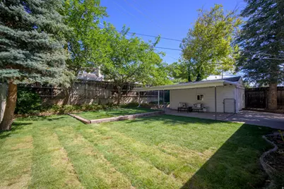 2209 S Broadmoor St, Salt Lake City, UT 84109 - Photo 25
