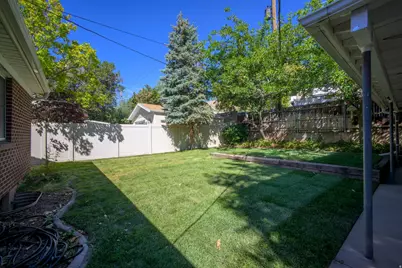 2209 S Broadmoor St, Salt Lake City, UT 84109 - Photo 23