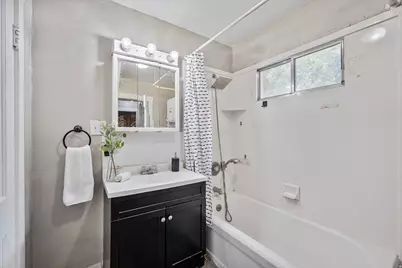 163 E Main St, Wellsville, UT 84339 - Photo 23