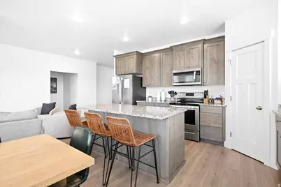 2233 S Beachcomber Ln, Garden City, UT 84028 - Photo 7