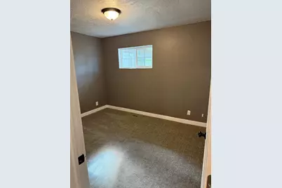 468 Pioneer Ave, Tooele, UT 84074 - Photo 15