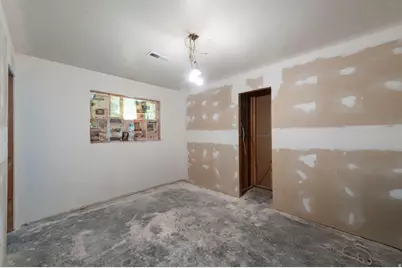 5146 S 4660 W, Kearns, UT 84118 - Photo 15