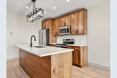 35 E 150 S #D202, Garden City, UT 84028 - Photo 5