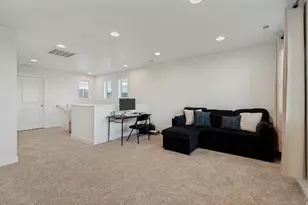 6637 S Skyloop Dr, West Jordan, UT 84081 - Photo 23