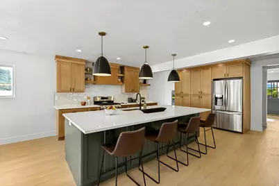 2147 E Westminster Ave S, Salt Lake City, UT 84108 - Photo 11