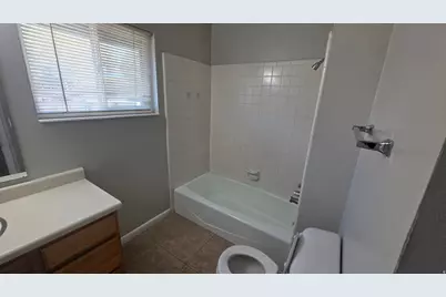 1461 W 400 S #4, Salt Lake City, UT 84104 - Photo 9