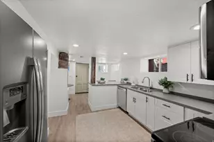 1776 S 900 E, Salt Lake City, UT 84105 - Photo 25