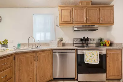 1526 N North Dixie Down Rd. # 63, Saint George, UT 84770 - Photo 9