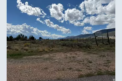 887 W 300 N #19, Fountain Green, UT 84632 - Photo 5