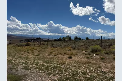 887 W 300 N #19, Fountain Green, UT 84632 - Photo 7