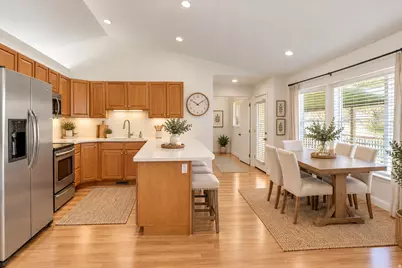 11250 S Crescent Vista Ln E, Sandy, UT 84070 - Photo 7