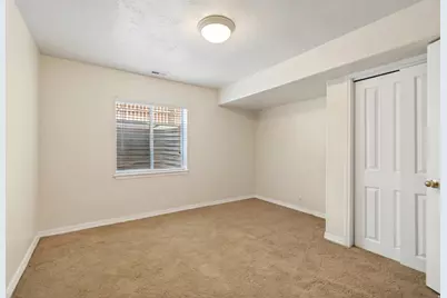 11250 S Crescent Vista Ln E, Sandy, UT 84070 - Photo 33