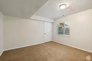 11250 S Crescent Vista Ln E, Sandy, UT 84070 - Photo 33