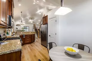 318 E Nechatel Dr, Draper, UT 84020 - Photo 9