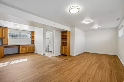 5711 S Sagewood W, Murray, UT 84107 - Photo 21