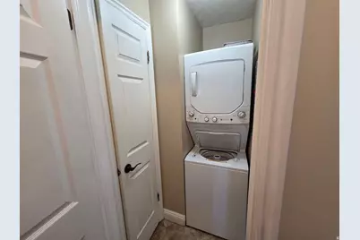 830 E Gatewood Dr S, Sandy, UT 84094 - Photo 19