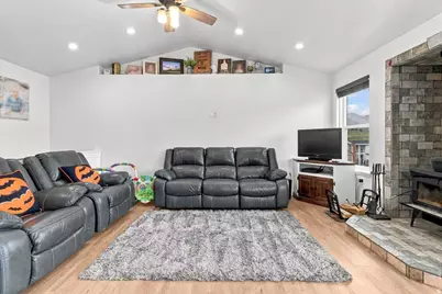 290 W 400 N, Fountain Green, UT 84632 - Photo 5