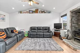 290 W 400 N, Fountain Green, UT 84632 - Photo 5