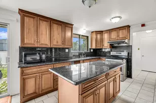 1261 E Chevy Chase Dr S, Salt Lake City, UT 84117 - Photo 5