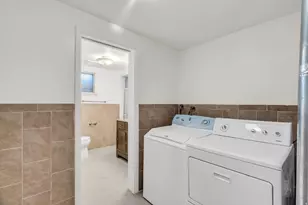 1261 E Chevy Chase Dr S, Salt Lake City, UT 84117 - Photo 15