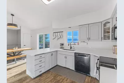 49 N 1300 E, Pleasant Grove, UT 84062 - Photo 13