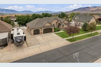 1078 N Coyote Run, Saratoga Springs, UT 84045 - Photo 53