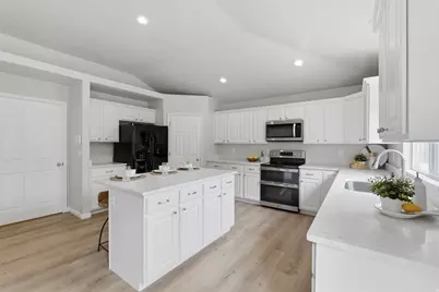 1078 N Coyote Run, Saratoga Springs, UT 84045 - Photo 13
