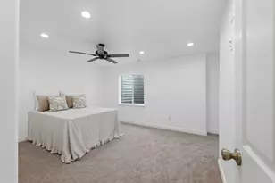 1078 N Coyote Run, Saratoga Springs, UT 84045 - Photo 37