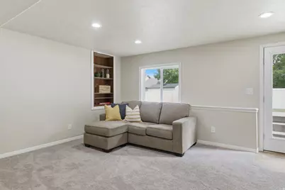 1078 N Coyote Run, Saratoga Springs, UT 84045 - Photo 31
