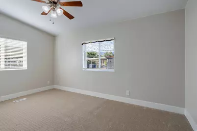 117 N 3850 W, Hurricane, UT 84737 - Photo 11