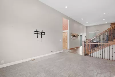 4461 S 1600 W, Roy, UT 84067 - Photo 9