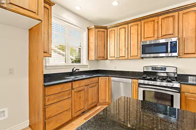 664 S Silver Leaf Dr, Mapleton, UT 84664 - Photo 11