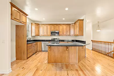 664 S Silver Leaf Dr, Mapleton, UT 84664 - Photo 9